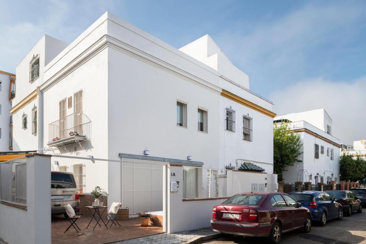 Magno Apartments Robles With Jacuzzi And Private Parking إشبيلية المظهر الخارجي الصورة